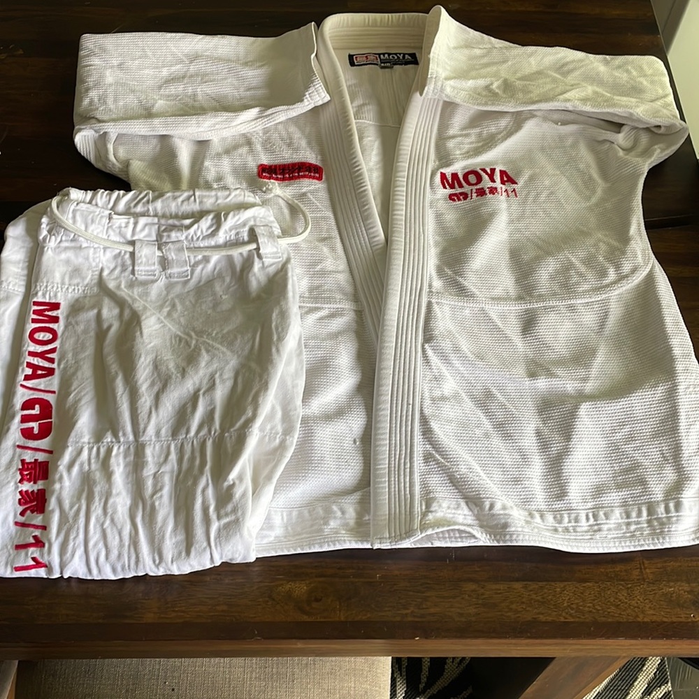 Mens Moya BJJ Gi size A2H